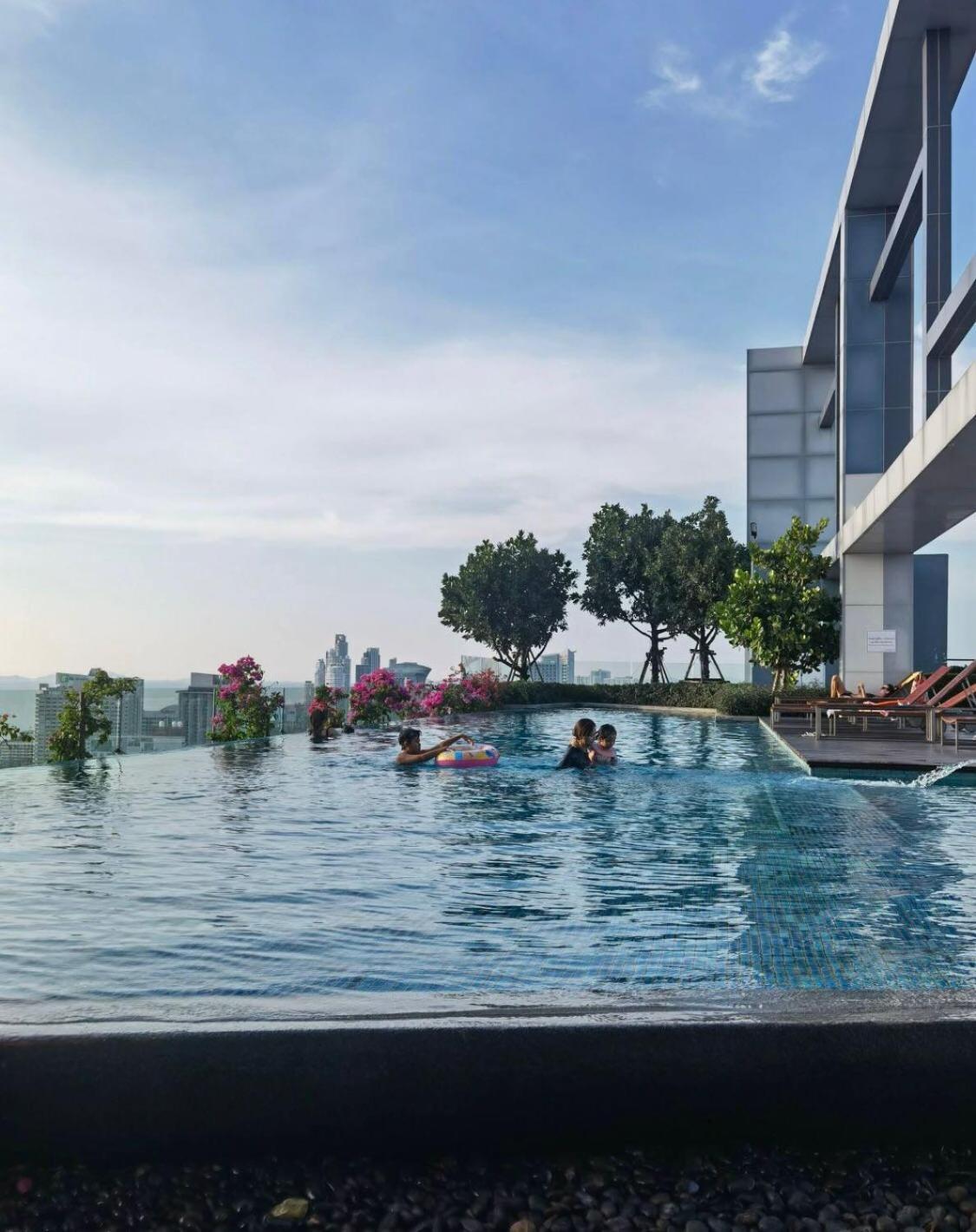 芭提雅fnb Central 无边泳池 Pattaya Dış mekan fotoğraf